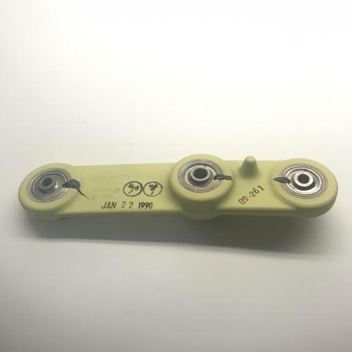 P/N: 205-001-704-001, Lever, New BH, ID: AZA
