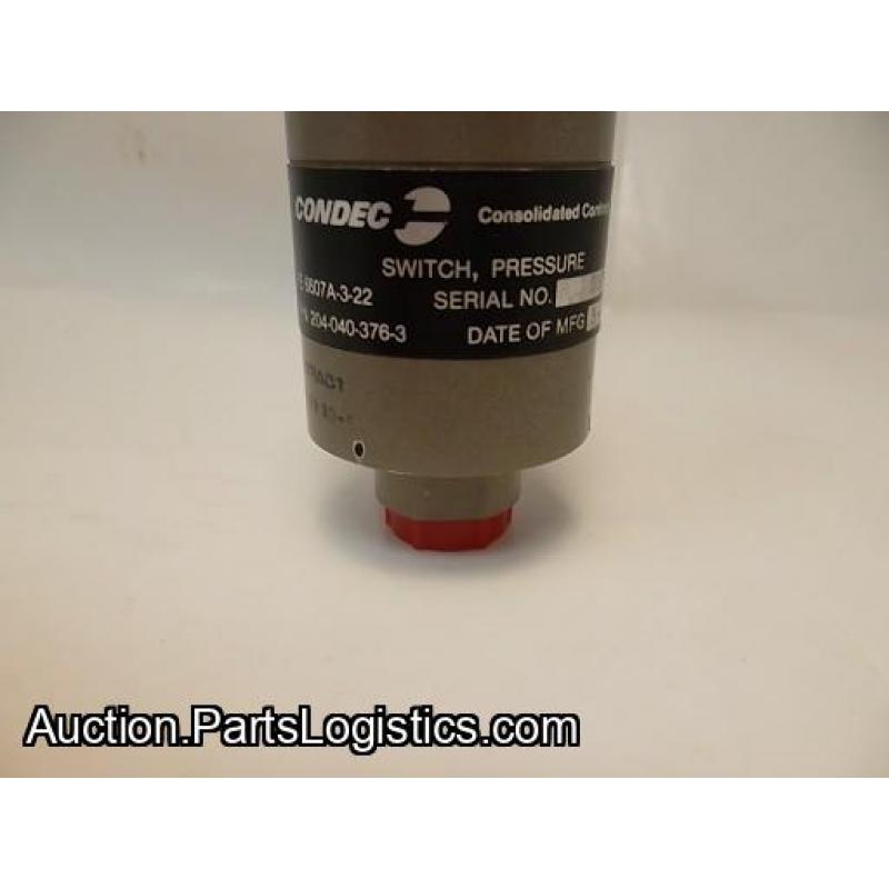 P/N: 204-040-376-003, Pressure Switch, S/N: D672, Serviceable, Bell Helicopter, ID: D11